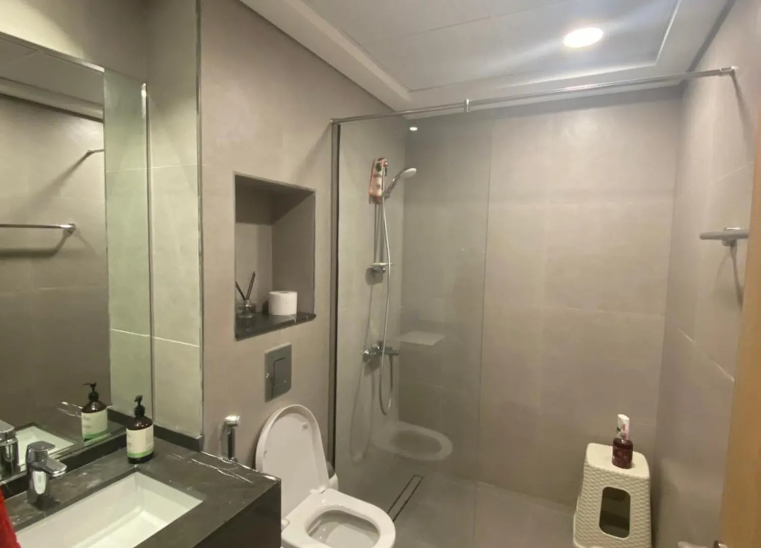 2Bedroom Apartment For Rent Fully Furnished ,Spacious Dubai United Arab Emirates